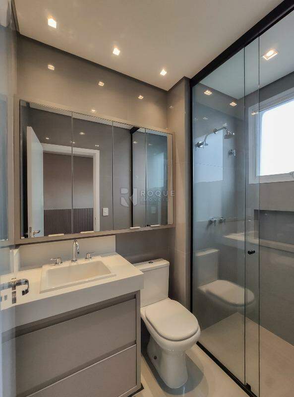 Apartamento para aluguel no bairro Graminha: WC Suíte 2