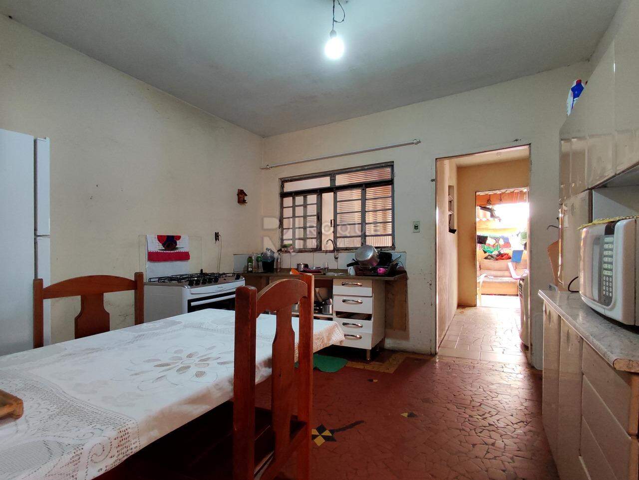 Casa Residencial à venda no bairro Vila Queiroz: COZINHA