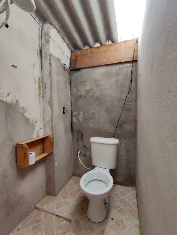 Casa Residencial à venda no bairro Vila Queiroz: BANHEIRO DO RANCHO