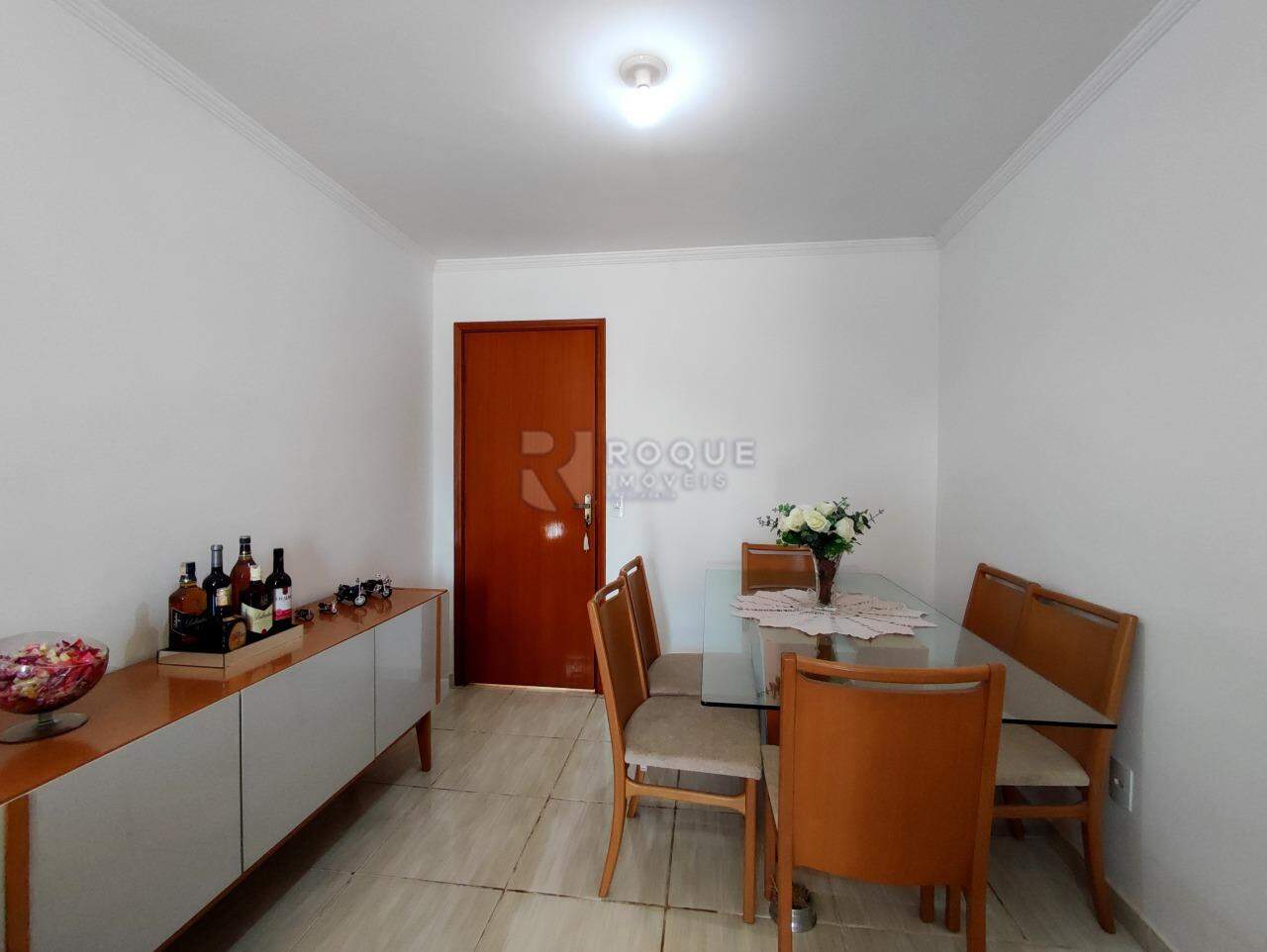 Apartamento à venda no bairro Chácaras Antonieta: SALA DE JANTAR