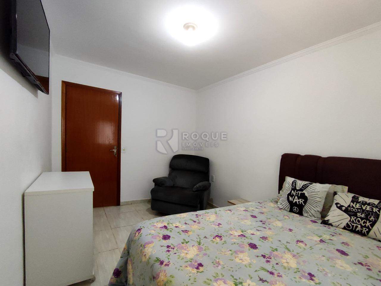 Apartamento à venda no bairro Chácaras Antonieta: DORMITÓRIO 1