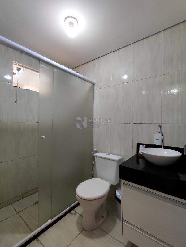 Apartamento à venda no bairro Chácaras Antonieta: BANHEIRO SOCIAL