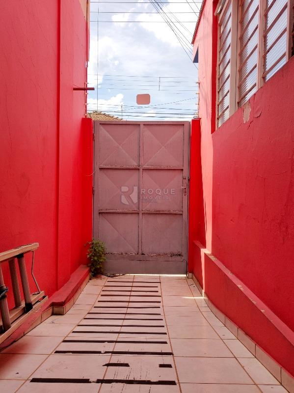 Prédio Comercial à venda no bairro Centro: ENTRADA GARAGEM 2