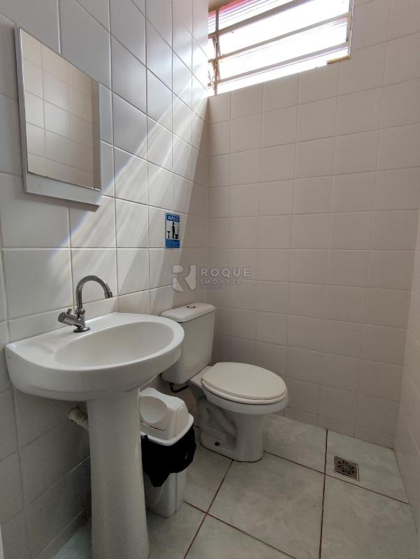 Prédio Comercial à venda no bairro Centro: BANHEIRO SOCIAL