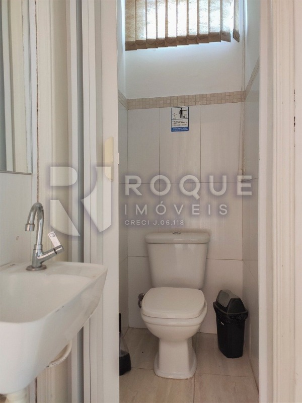 Prédio Comercial à venda no bairro Centro: WC 