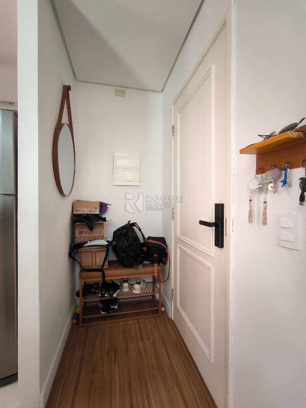 Apartamento à venda no bairro Desmembramento Oscar Antonio Breda: HALL DE ENTRADA