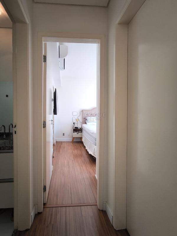 Apartamento à venda no bairro Desmembramento Oscar Antonio Breda: ÁREA DE CIRCULAÇÃO
