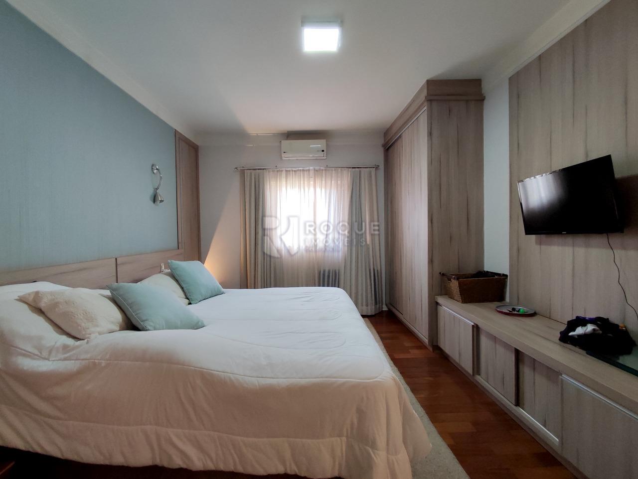 Casa Residencial à venda no bairro Jardim Santa Cecília: SUITE