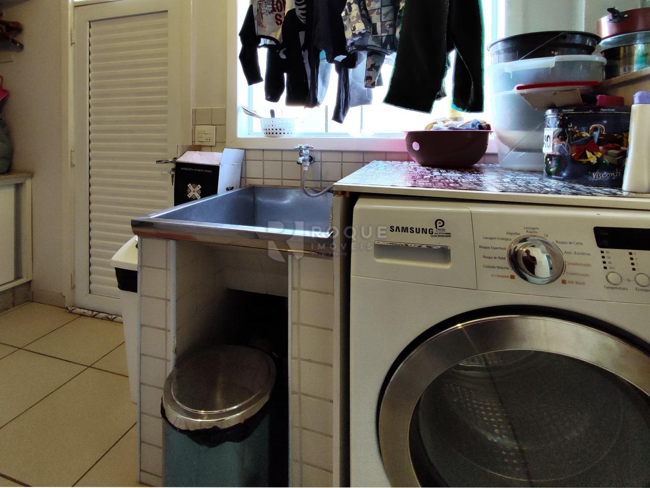 Casa Residencial à venda no bairro Jardim Santa Cecília: LAVANDERIA