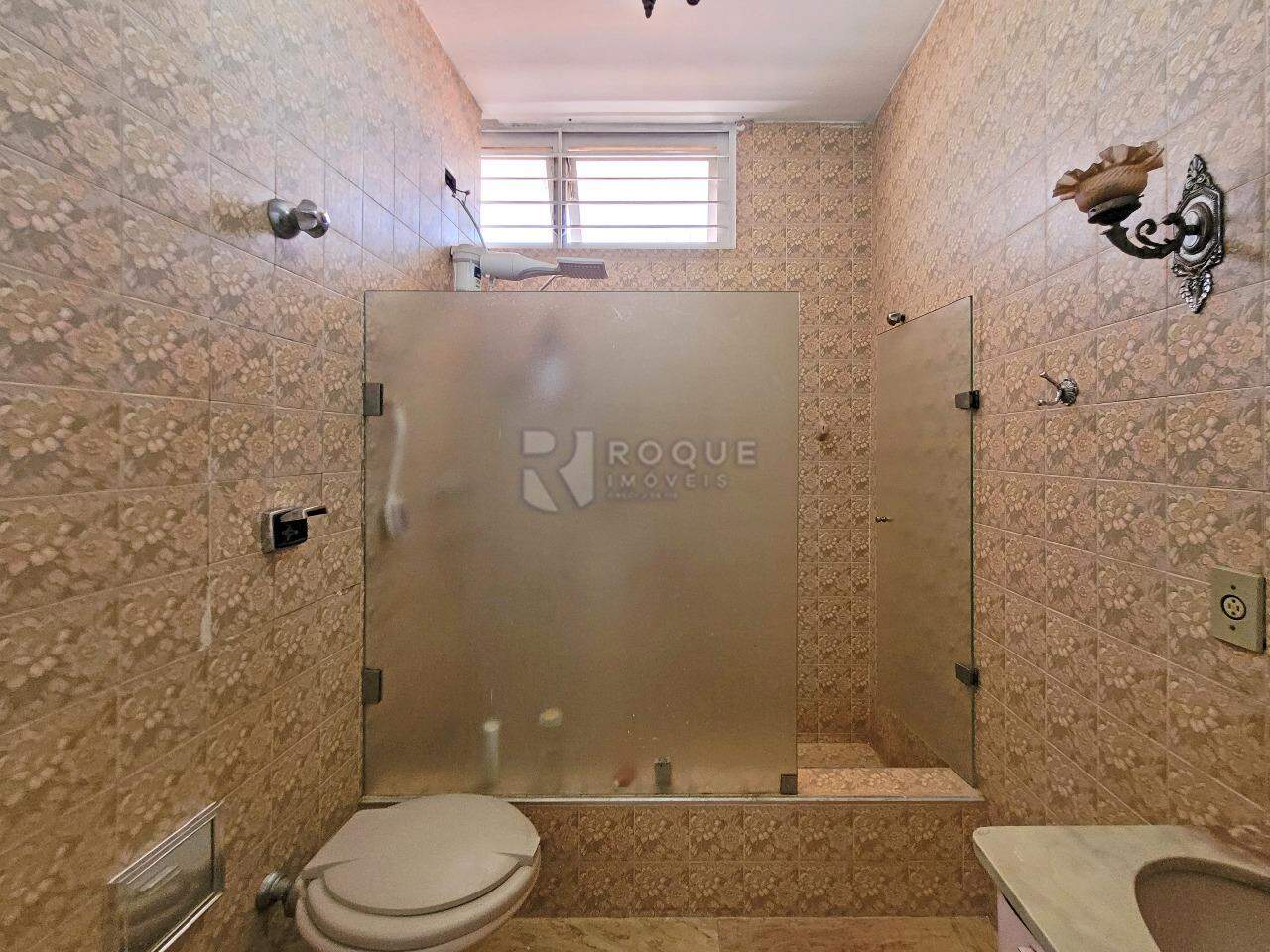 Casa Residencial à venda no bairro Jardim Mercedes: BANHEIRO DA SUÍTE
