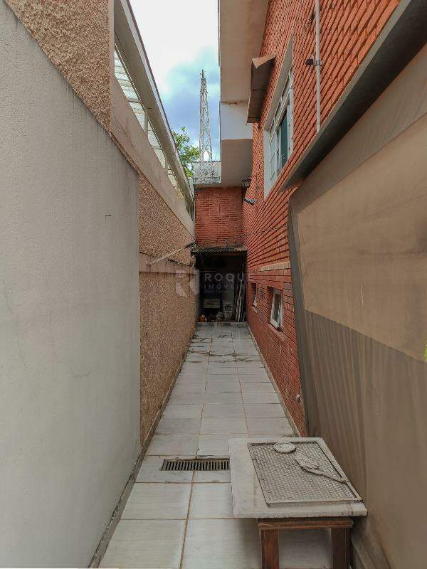 Casa Residencial à venda no bairro Jardim Mercedes: Corredor 1