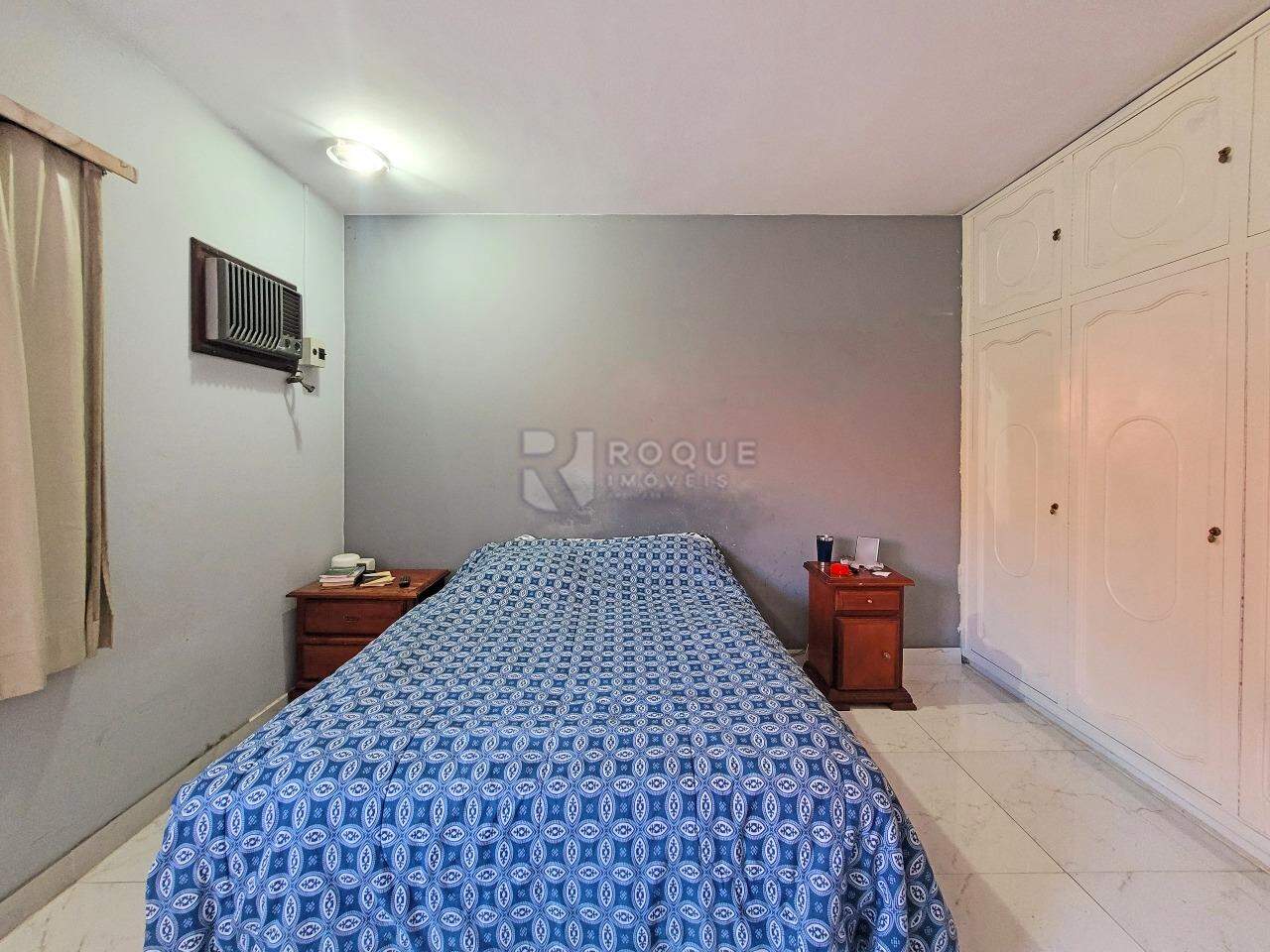 Casa Residencial à venda no bairro Jardim Mercedes: SUÍTE
