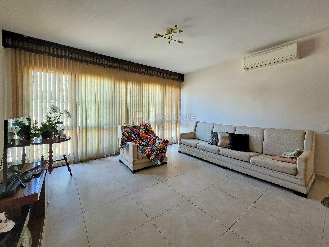 Casa Residencial à venda no bairro Jardim Mercedes: SALA DE TV