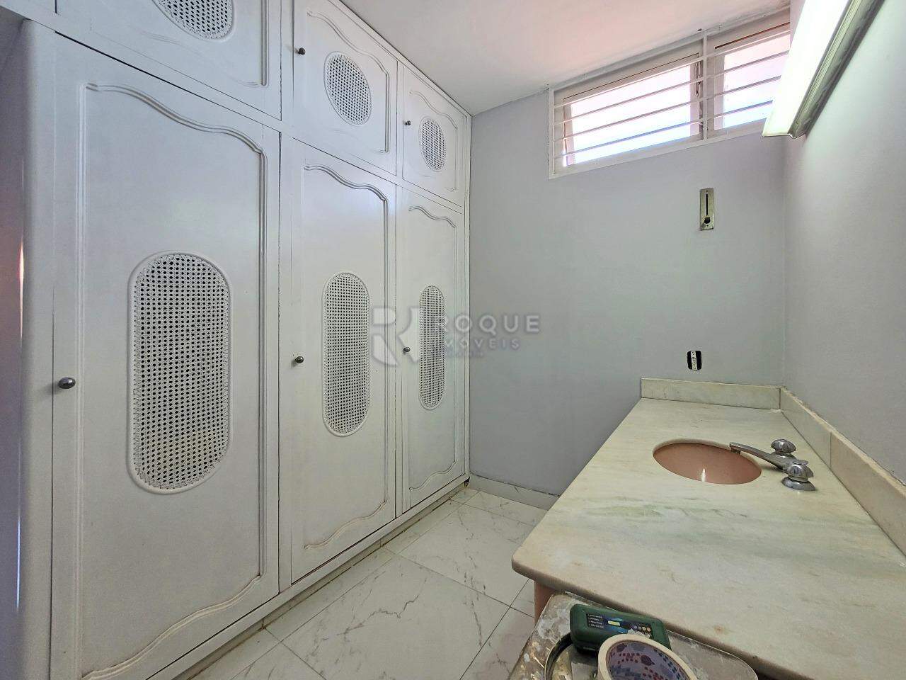 Casa Residencial à venda no bairro Jardim Mercedes: BANHEIRO DA SUÍTE