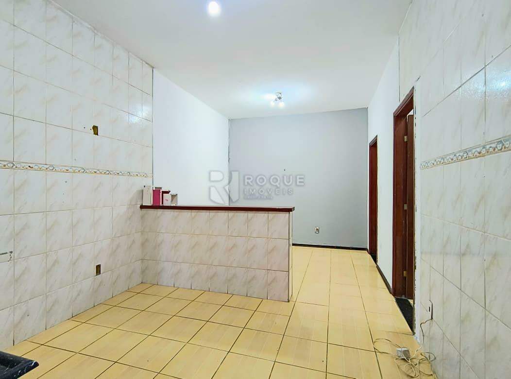 Casa Residencial para aluguel no bairro Jardim Residencial Santa Amália: Cozinha
