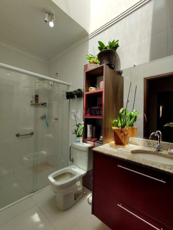 Casa Residencial à venda no bairro Vila Claudia: WC DA SUÍTE