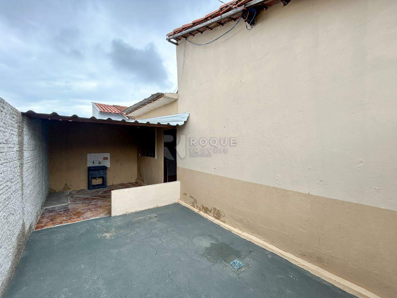Casa Residencial para aluguel no bairro Jardim Santa Luiza: Fundo 