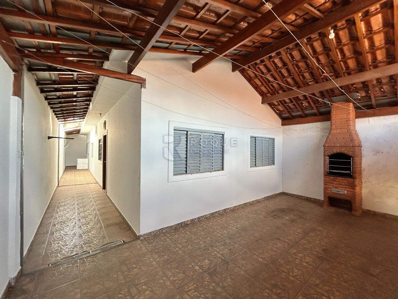 Casa Residencial para aluguel no bairro Parque Residencial Belinha Ometto: Garagem / churrasqueira