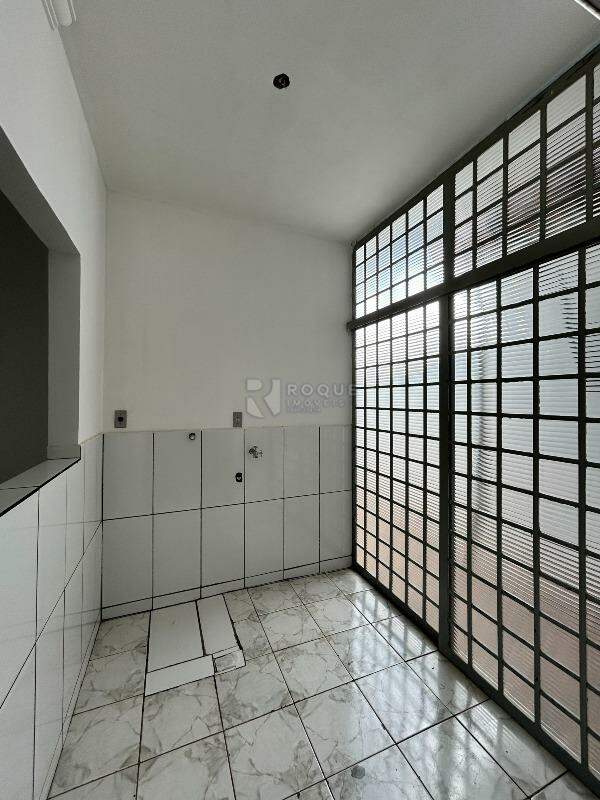 Casa Residencial para aluguel no bairro Parque Residencial Belinha Ometto: Hall 