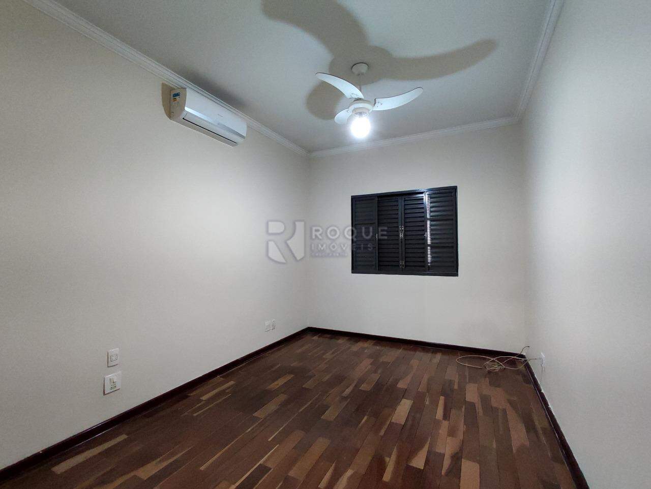 Casa Residencial à venda no bairro Boa Vista: SUÍTE