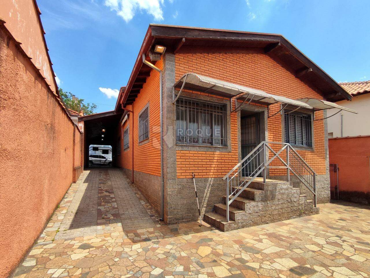 Casa Residencial à venda no bairro Boa Vista: FUNDOS
