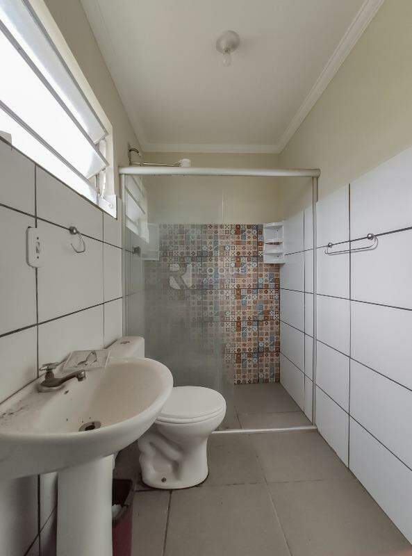 Chácara para aluguel no bairro Bairro dos Pires: WC social 