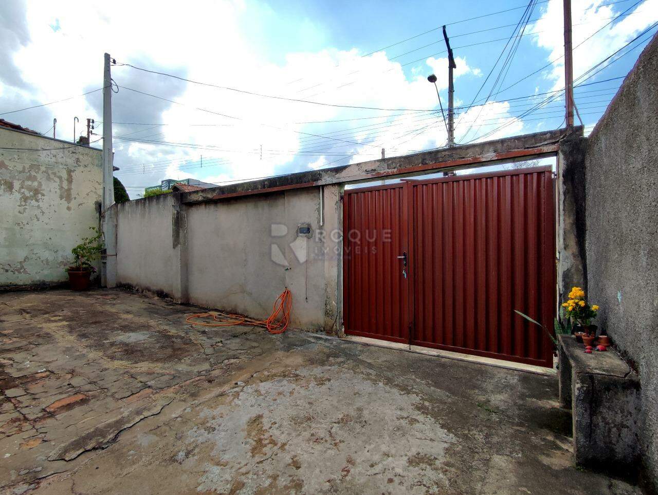 Casa Residencial à venda no bairro Vila Claudia: GARAGEM