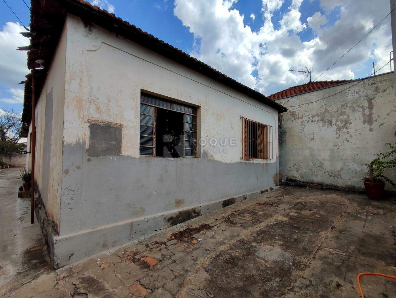 Casa Residencial à venda no bairro Vila Claudia: FRENTE