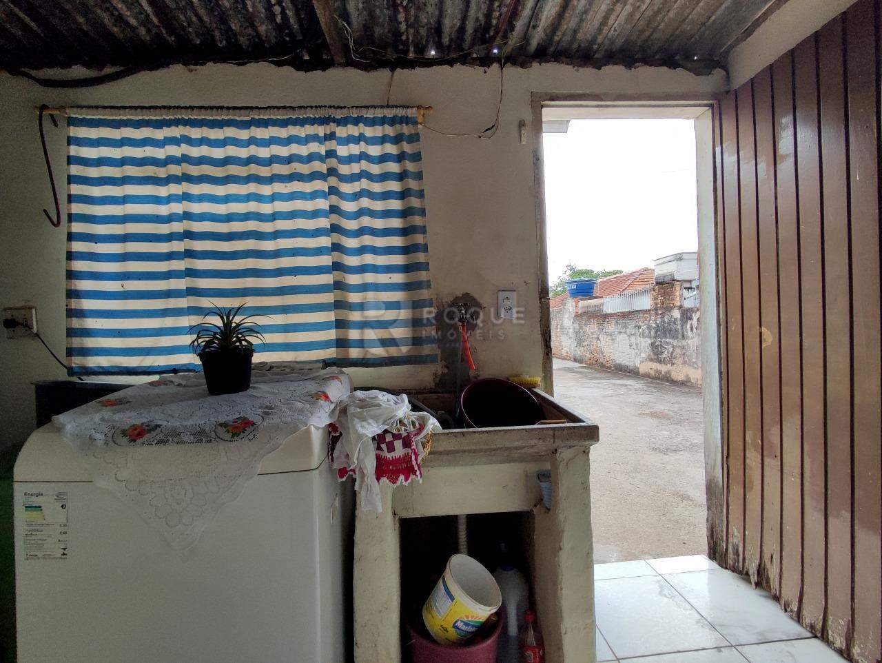 Casa Residencial à venda no bairro Vila Claudia: LAVANDERIA