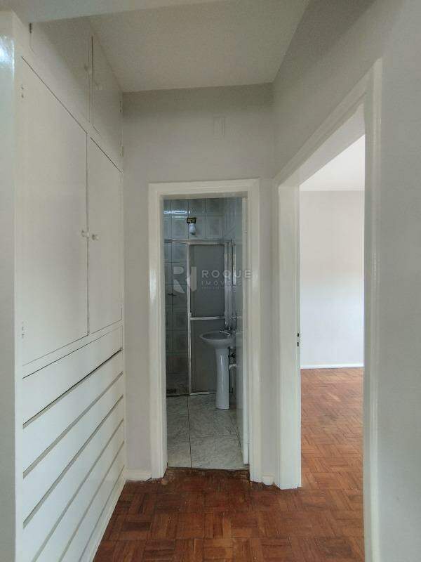 Apartamento para aluguel no bairro Centro: Hall