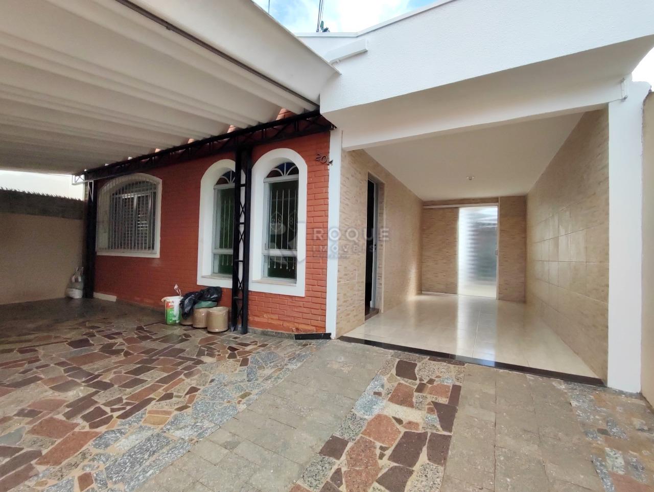 Casa Residencial à venda no bairro Jardim Nova Suiça: FRENTE