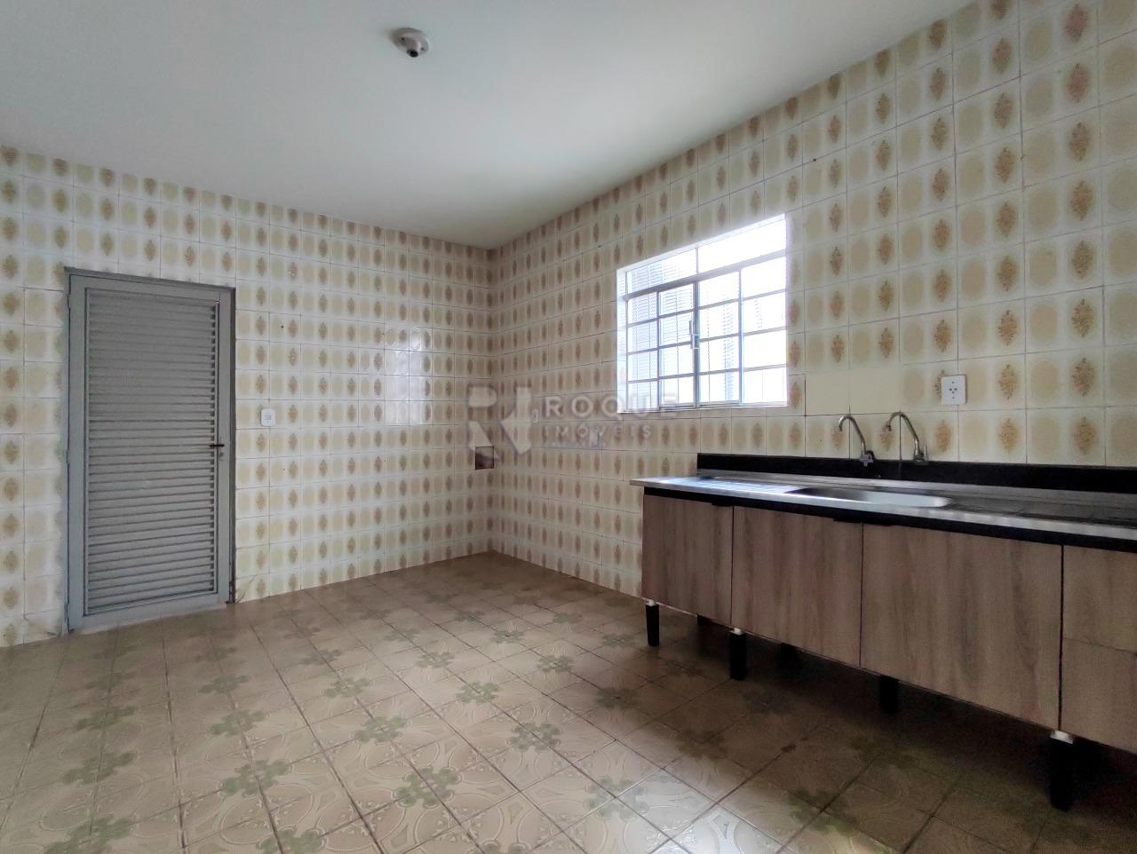 Casa Residencial à venda no bairro Jardim Nova Suiça: COZINHA