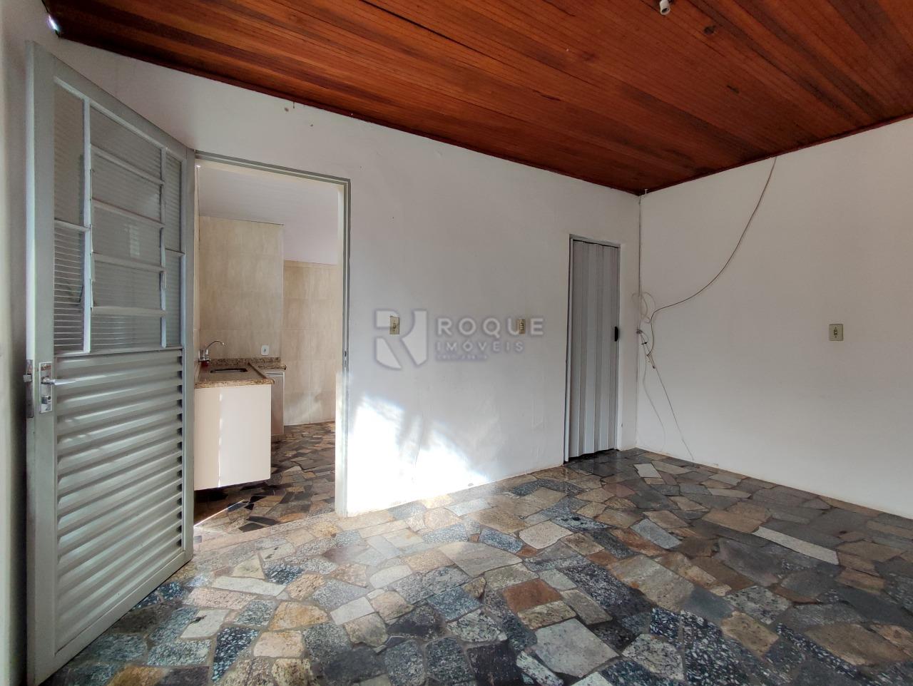 Casa Residencial à venda no bairro Jardim Nova Suiça: SALA DA EDÍCULA