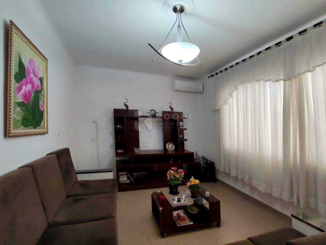Casa Residencial à venda no bairro Jardim São Roque: SALA DE TV 1