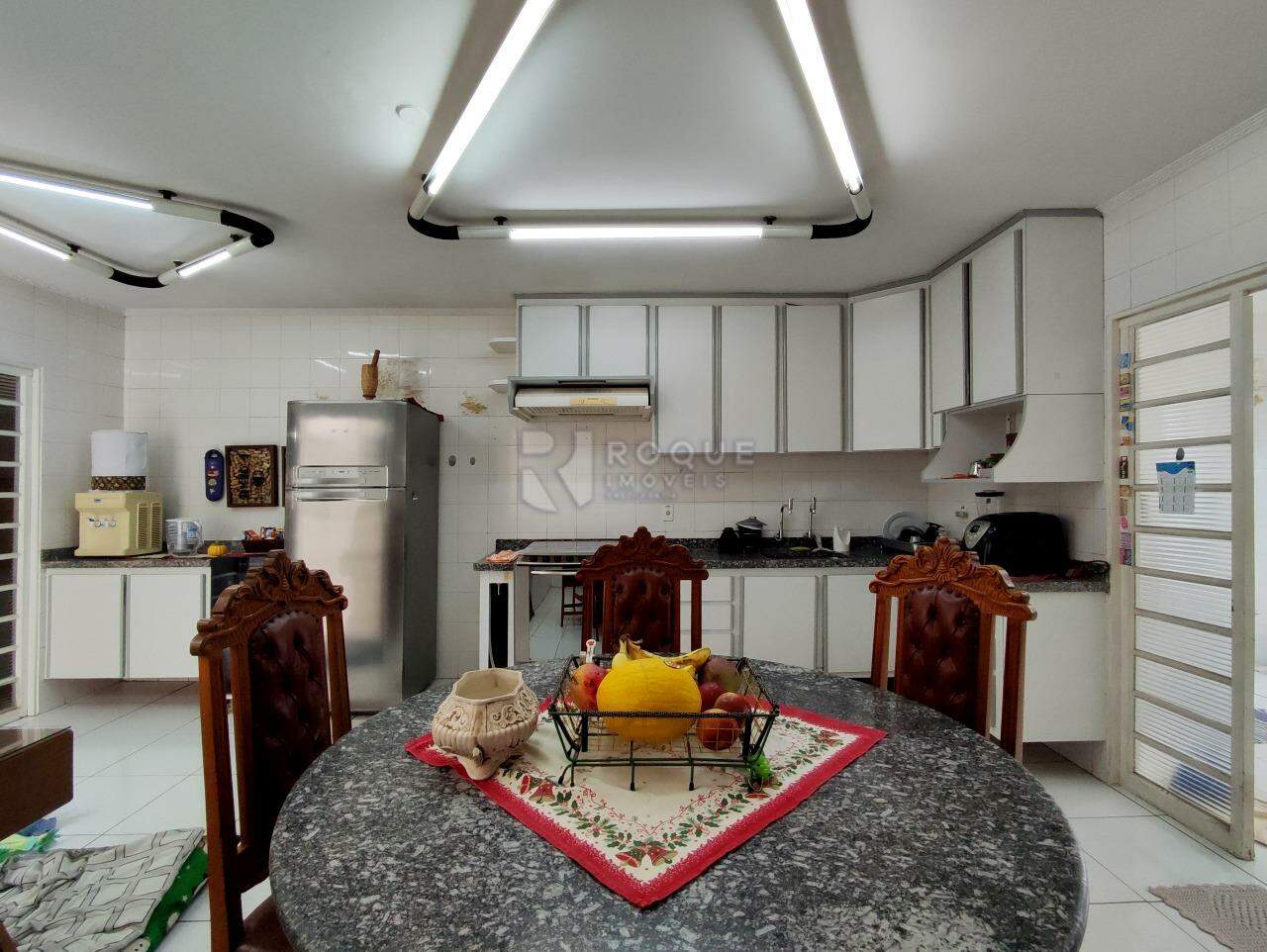 Casa Residencial à venda no bairro Jardim São Roque: COPA / COZINHA