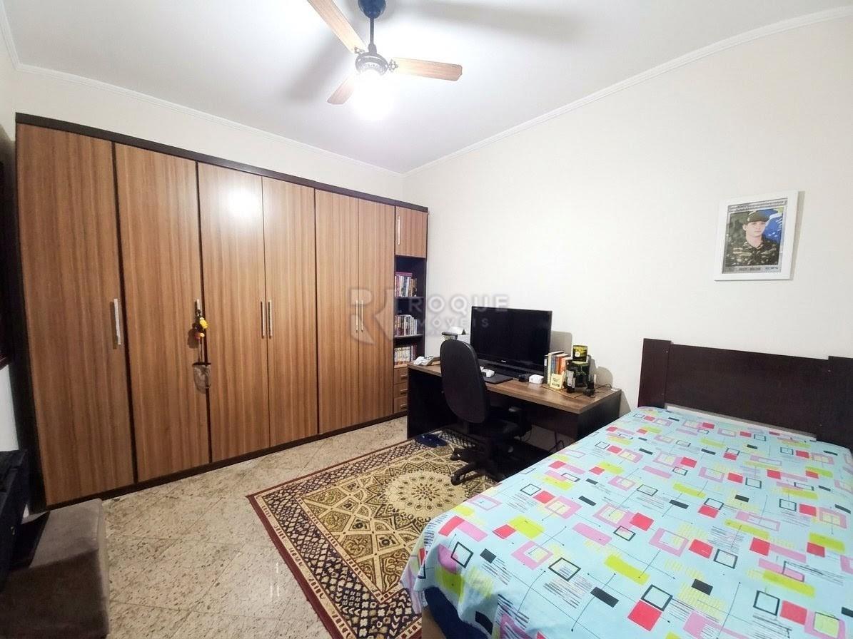 Casa Residencial para aluguel no bairro Jardim Arruda: Dormitório 01