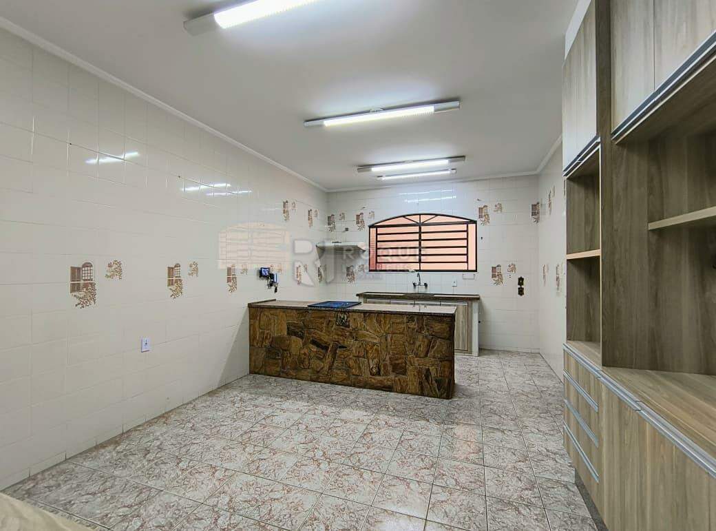 Casa Residencial para aluguel no bairro Jardim Arruda: Copa