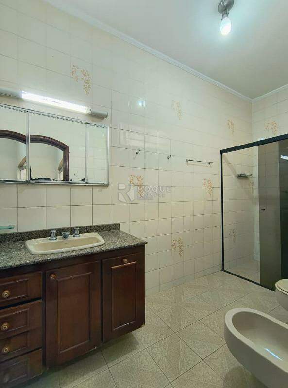Casa Residencial para aluguel no bairro Jardim Arruda: Wc social 