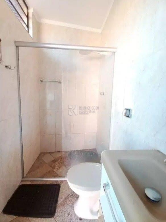 Casa Residencial para aluguel no bairro Jardim Arruda: Wc fundos 