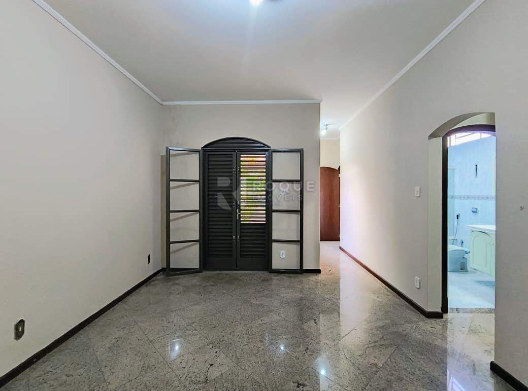 Casa Residencial para aluguel no bairro Jardim Arruda: Dormitório 03 suíte 