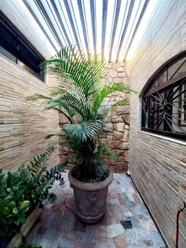 Casa Residencial para aluguel no bairro Jardim Arruda: Jardim de inverno 