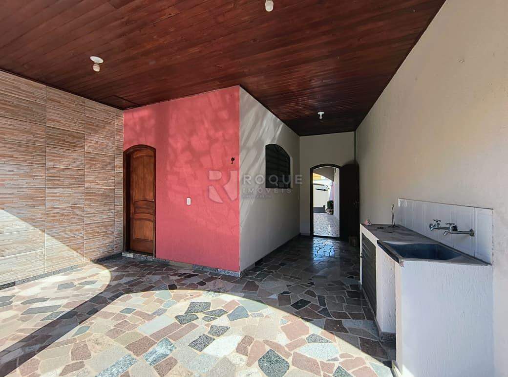 Casa Residencial para aluguel no bairro Jardim Arruda: Lavanderia