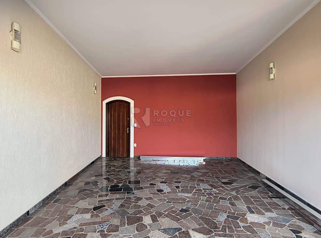 Casa Residencial para aluguel no bairro Jardim Arruda: Garagem