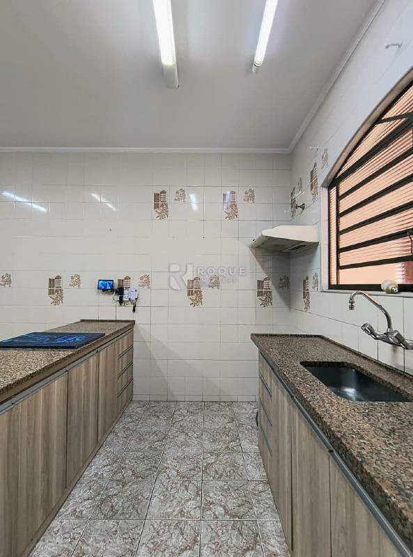 Casa Residencial para aluguel no bairro Jardim Arruda: Cozinha 