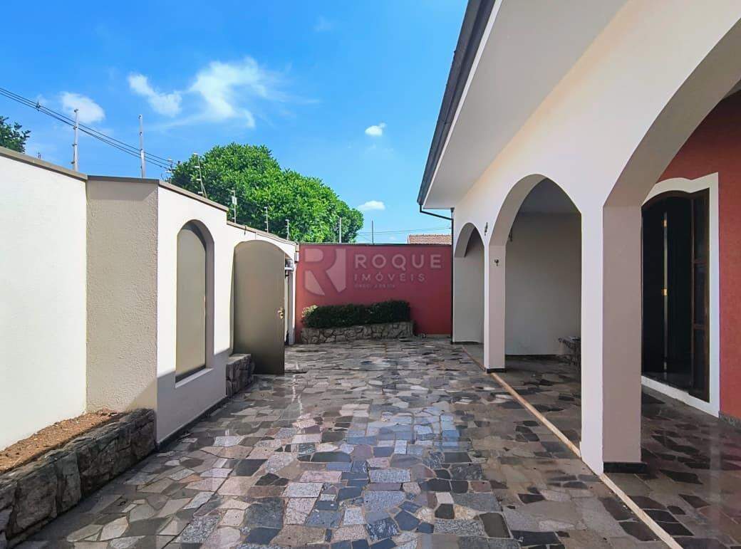 Casa Residencial para aluguel no bairro Jardim Arruda: Frente