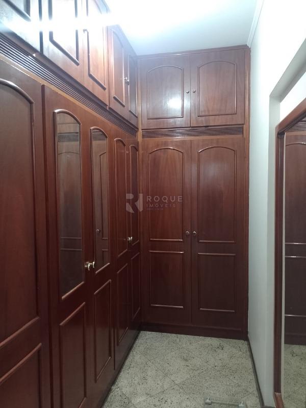 Casa Residencial para aluguel no bairro Jardim Arruda: Closet