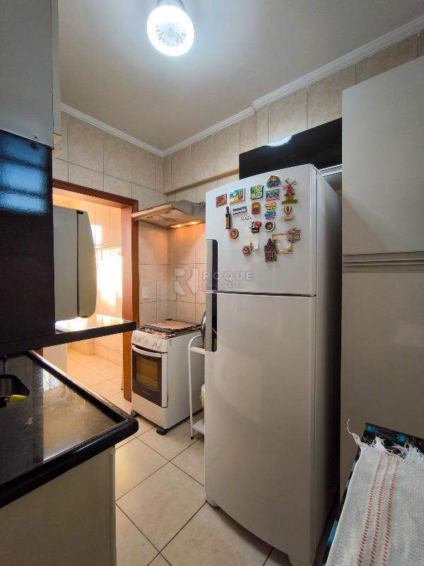 Apartamento à venda no bairro Centro: COZINHA