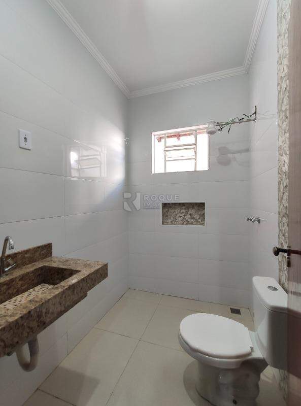 Casa Residencial para aluguel no bairro Jardim São Lourenço: WC suíte