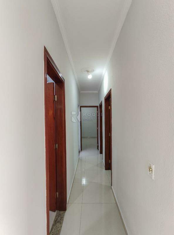 Casa Residencial para aluguel no bairro Jardim São Lourenço: Hall