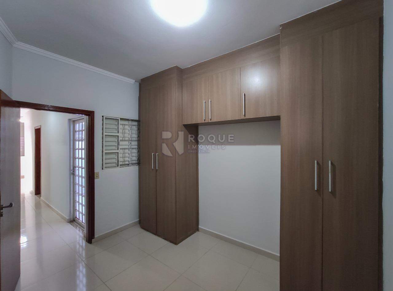 Casa Residencial para aluguel no bairro Jardim São Lourenço: Dormitório 3 suíte